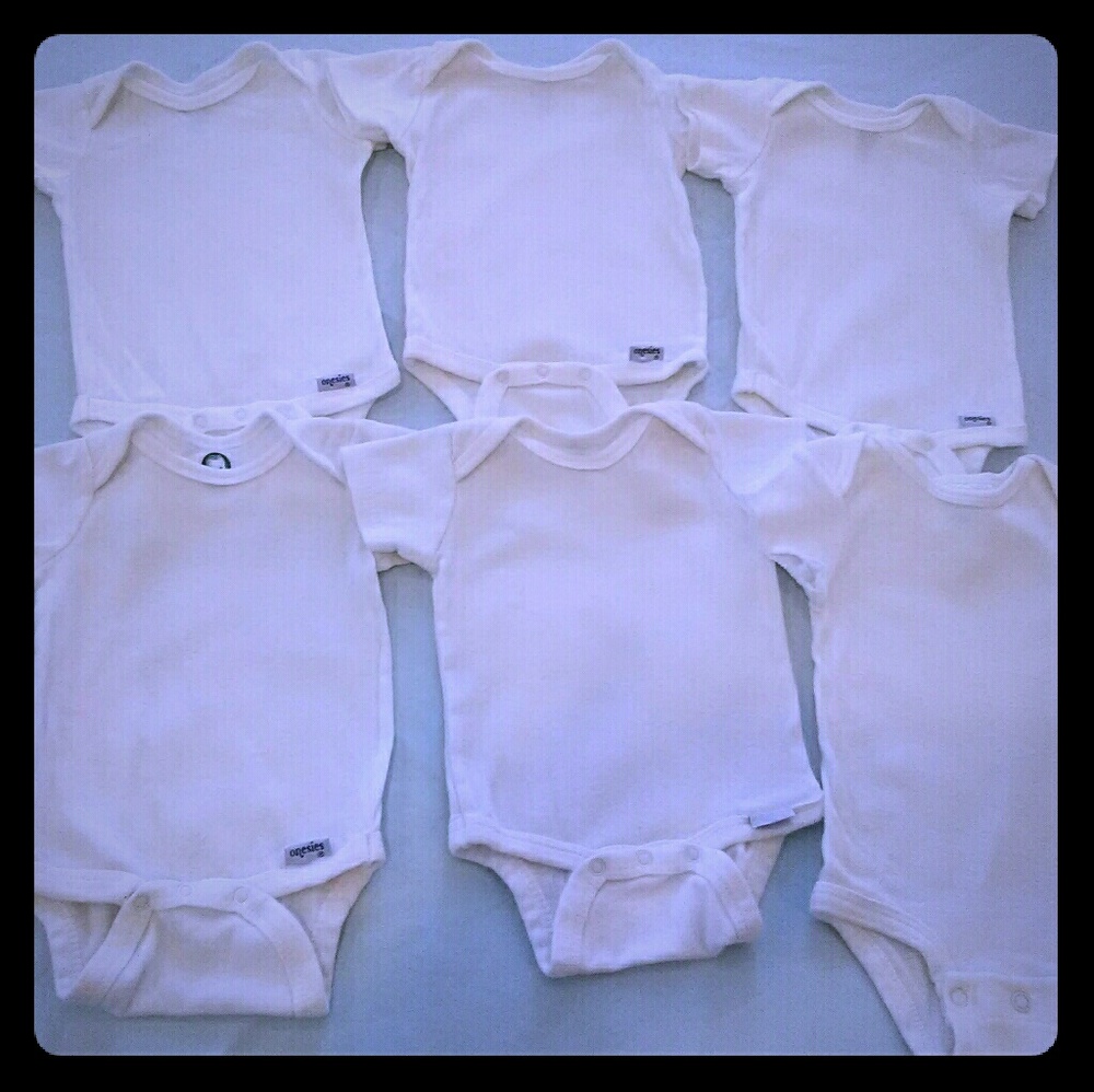 Bundle of 5 Gerber Onesies + 1 Miniwear One-Piece